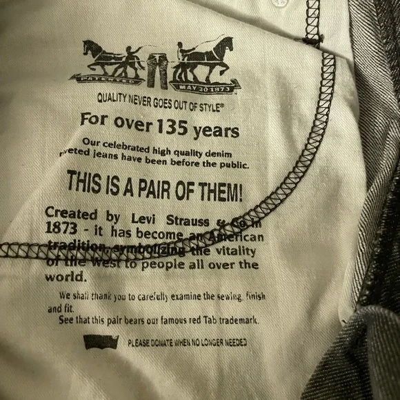 Levi’s gray 562 - Picture 6 of 6